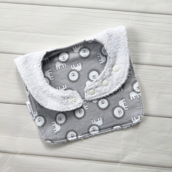 Feeding Bib - Grey Lions - Image 2