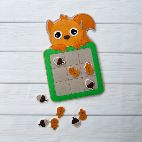 Felt Range - Squirrel Tic Tac Toe